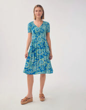 Load image into Gallery viewer, Model wearing Leo & Ugo - Mana Dress in blue/green.