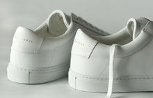 Load image into Gallery viewer, Oliver Cabell Men's Low 1 in White.