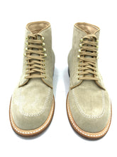 Load image into Gallery viewer, LaRossa Shoe and Alden special make up D9961 Milkshake Indy boot.