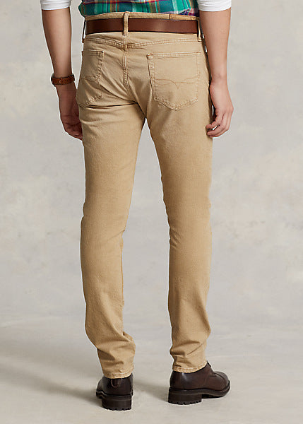 Model wearing POLO Ralph Lauren - Sullivan Slim Jean - Stretch in Khaki Hill.