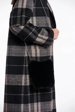 Load image into Gallery viewer, Rino &amp; Pelle - Doxy Small Faux Fur Shoulderbag
