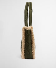Load image into Gallery viewer, Barbour - Marine Quilt Tote Bag
