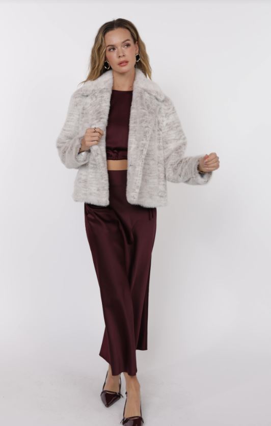 Sage the Label - Pretty Fab Oversized Colar Faux Fur Coat