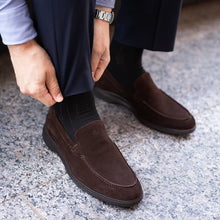 Load image into Gallery viewer, Amberjack - The Loafer - Walnut

