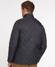 Load image into Gallery viewer, Barbour Flyweight Chelsea Quilt
