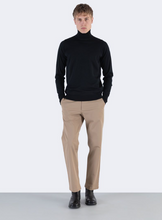 Load image into Gallery viewer, John Smedley - Richards Extra Fine Merino Wool Jumper
