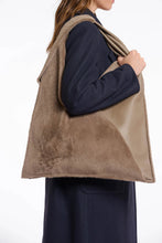 Load image into Gallery viewer, Rino &amp; Pelle - Soraya Faux Fur Shoulder Bag
