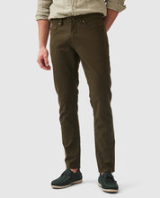 Load image into Gallery viewer, Rodd &amp; Gunn - Motion 2 Straight Jean - Seaweed
