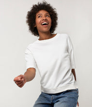 Load image into Gallery viewer, Model wearing Merz B. Schwanen - Good Basics SS Sweatshirt in white.
