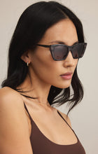 Load image into Gallery viewer, Model wearing ZSupply Lookout Sunglasses in Brown Tortoise Gradient Polarized.
