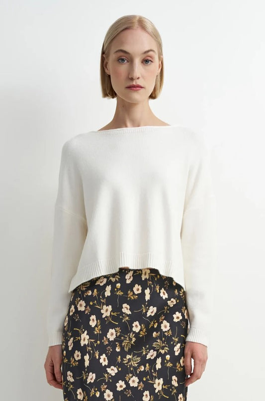 Astrid - Timeless Crew Sweater