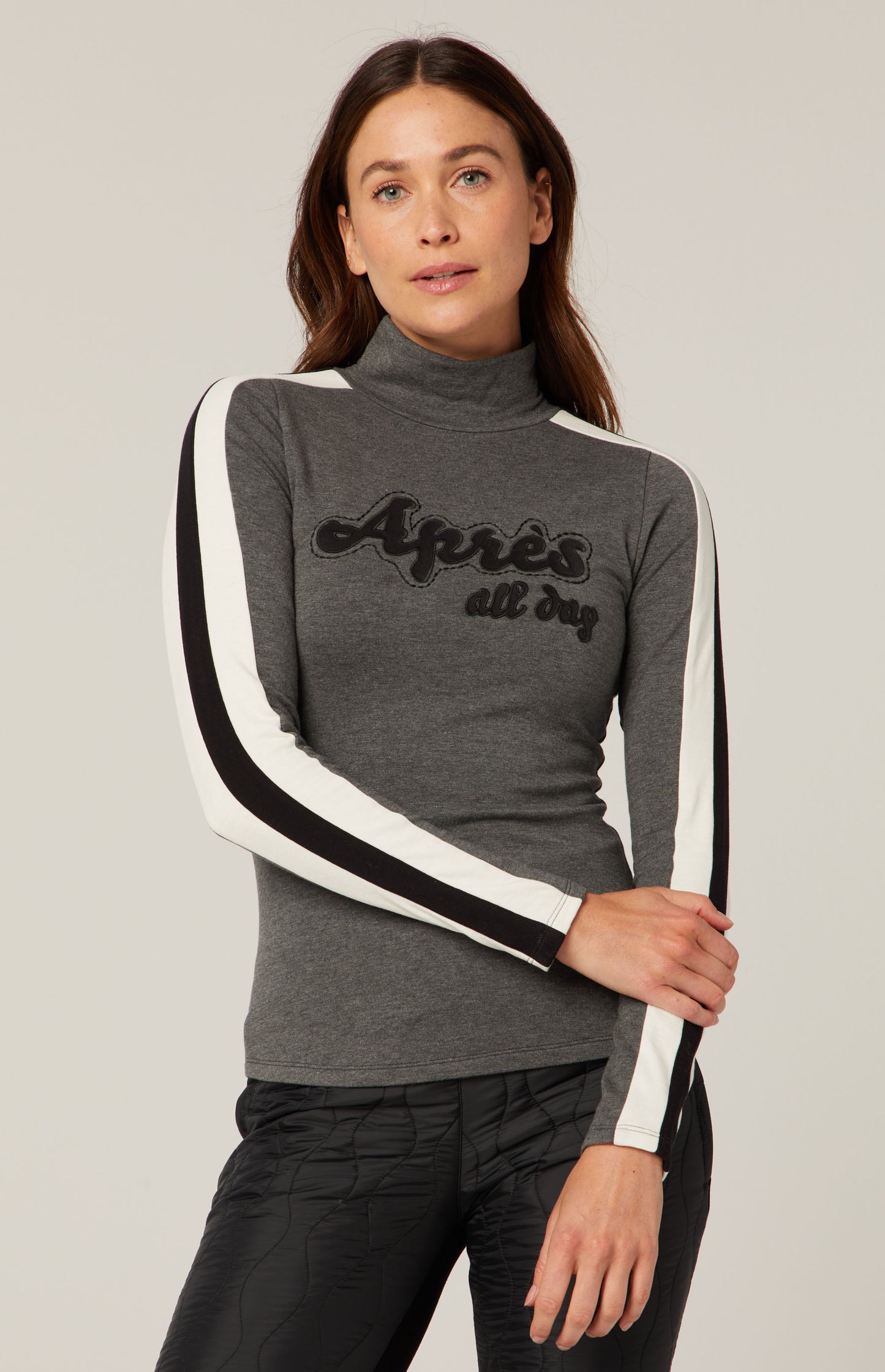 Model wearing Alp N Rock - Apres All Day Mockneck Shirt in Heather Grey.