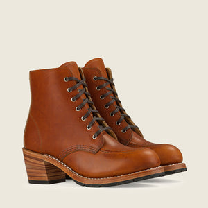 Red Wing Heritage Clara boot in oro legacy leather.