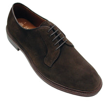 Load image into Gallery viewer, Alden 9503 plain toe shoe in dark brown suede.
