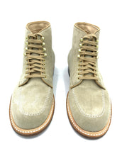 Load image into Gallery viewer, LaRossa Shoe and Alden special make up D9961 Milkshake Indy boot.
